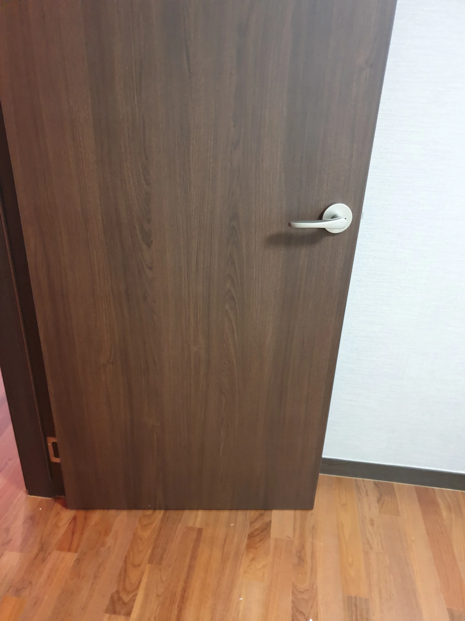 문 보수 완료 후